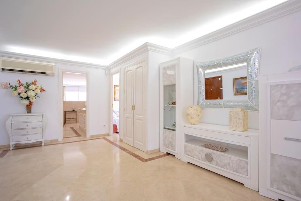 Estepona Luxury Seafront Penthouse With Parking 外观 照片